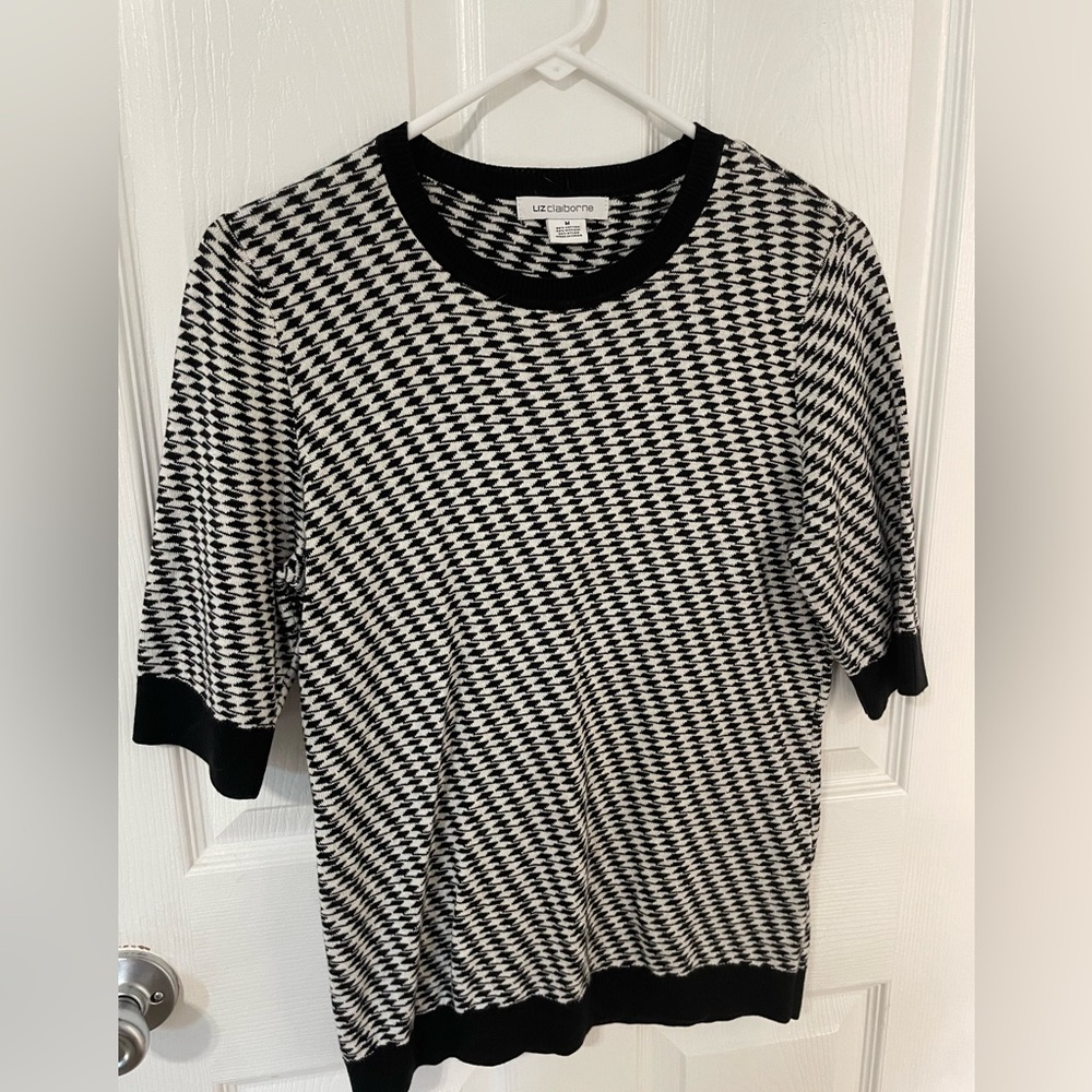 Liz Claiborne Black and White Houndstooth Knit Top
